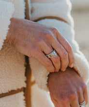 Load image into Gallery viewer, Premium stackable mountain ring